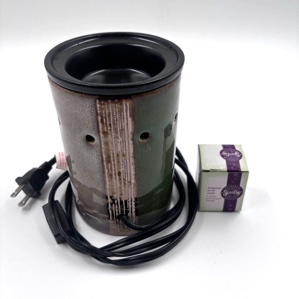 Scentsy Brushstrokes Ceramic Wax Warmer Green Grey Textured W/ Bulb Full Size